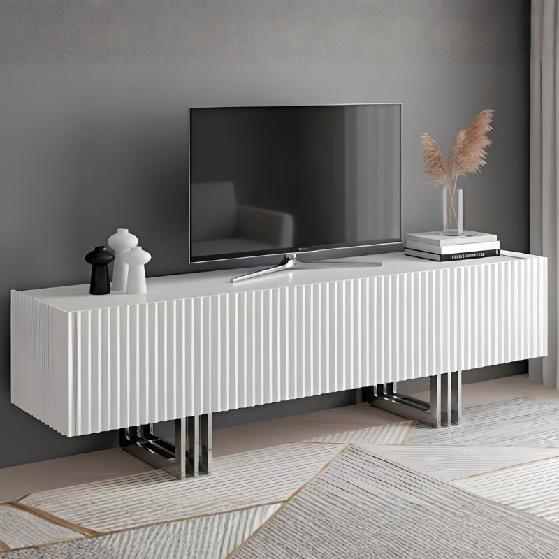 Móvel TV Lacado Branco cPé Cromado Ref. 906R2341TV Ambiente
